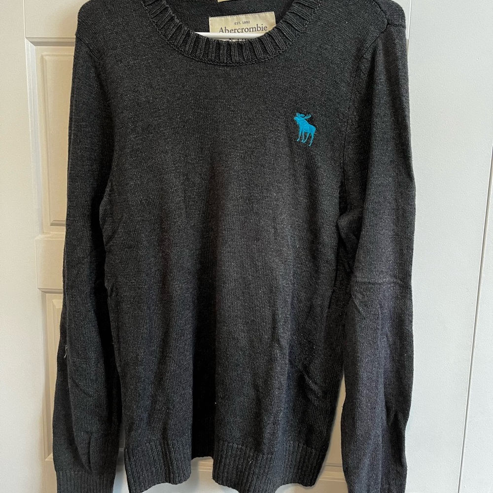 Abercrombie & Fitch Men's Charcoal Crewneck Sweater